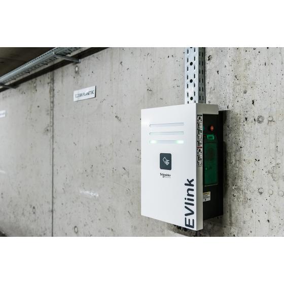 Зарядная станция EVlink PARKING Wall (EVW2S22P02) фото 2